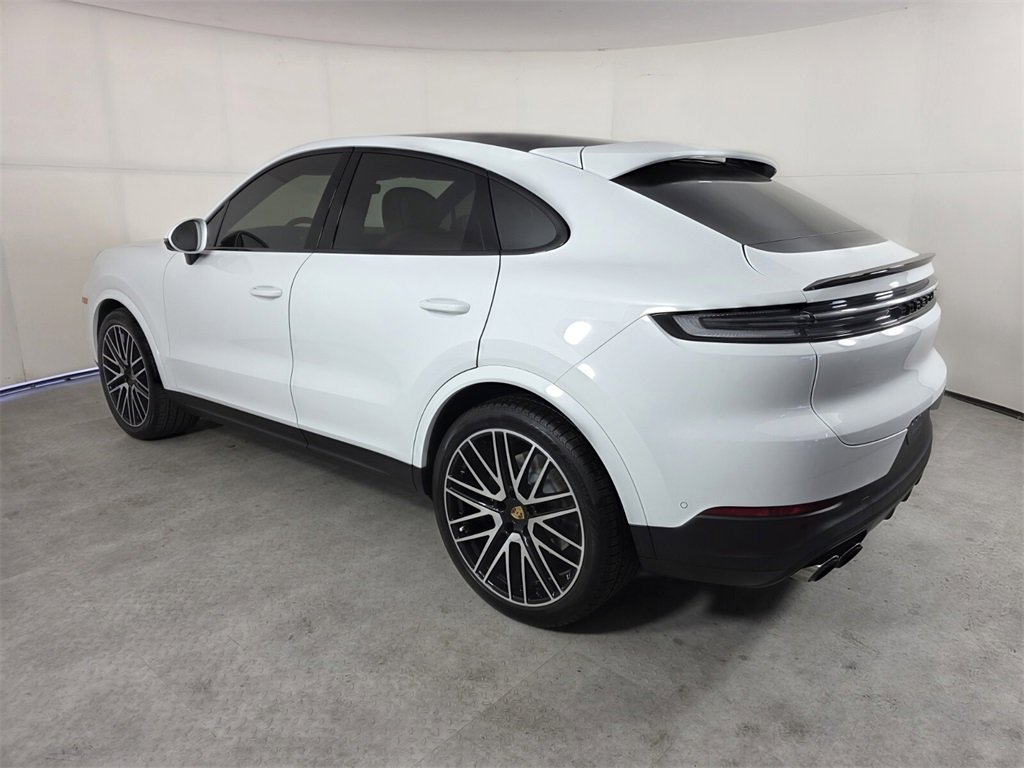 Used 2024 Porsche Cayenne S image 6