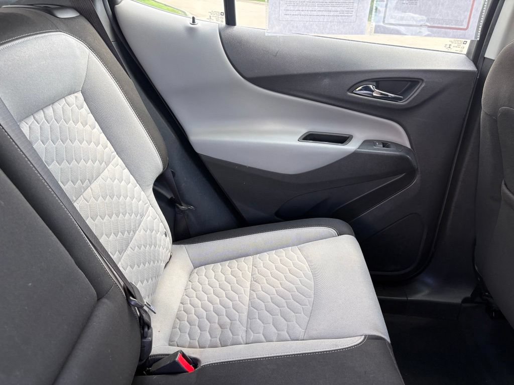 Used 2018 Chevrolet Equinox LS FWD image 32