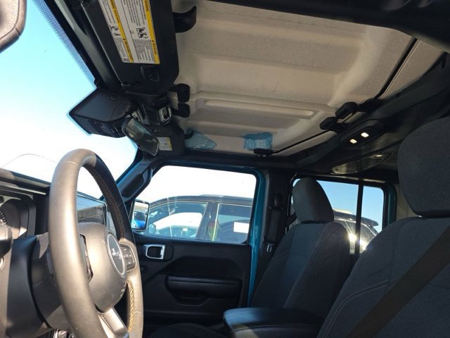 Used 2024 Jeep Wrangler Unlimited AWD/4WD image 16