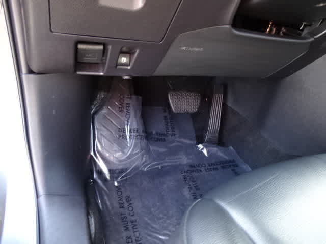 Used 2023 Toyota Highlander XLE FWD image 16