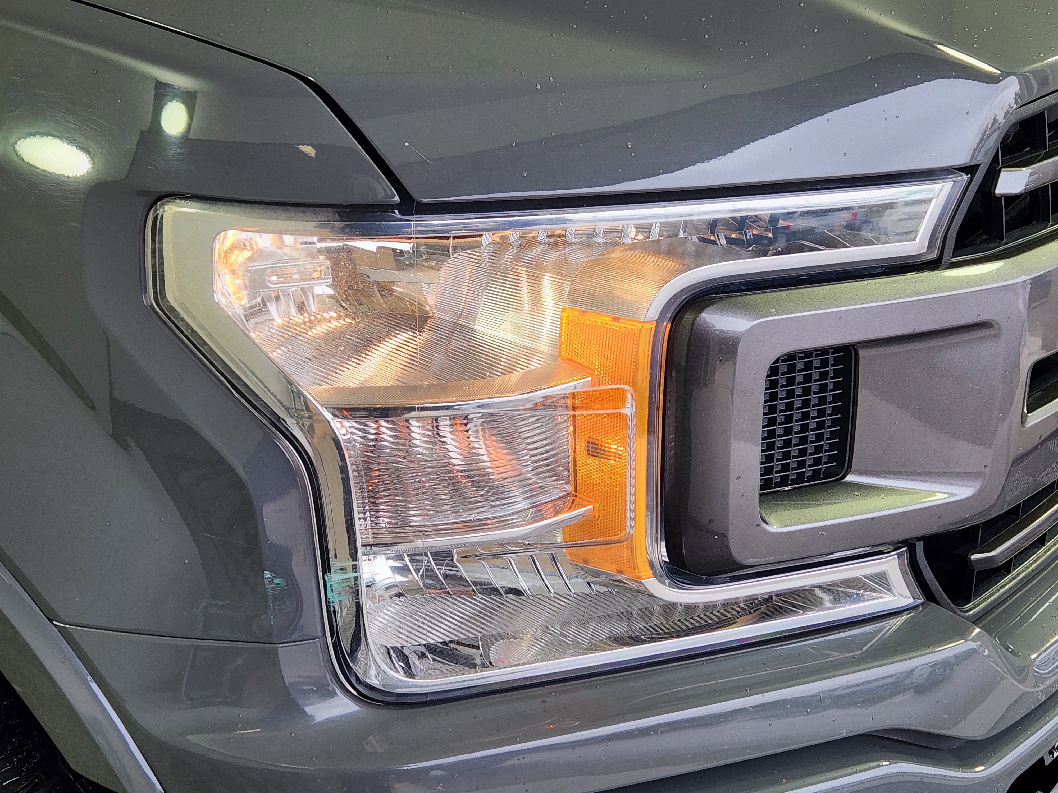 Used 2018 Ford F150 XLT w/ Equipment Group 302A Luxury AWD/4WD image 7