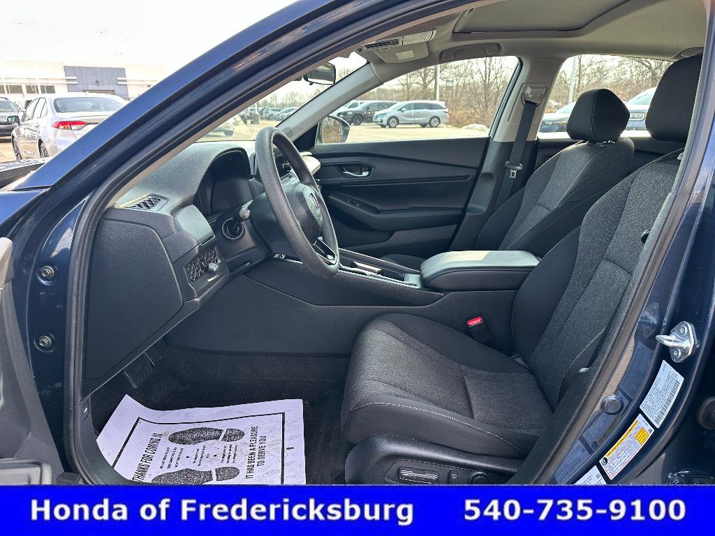 Certified 2025 Honda Accord SE image 16