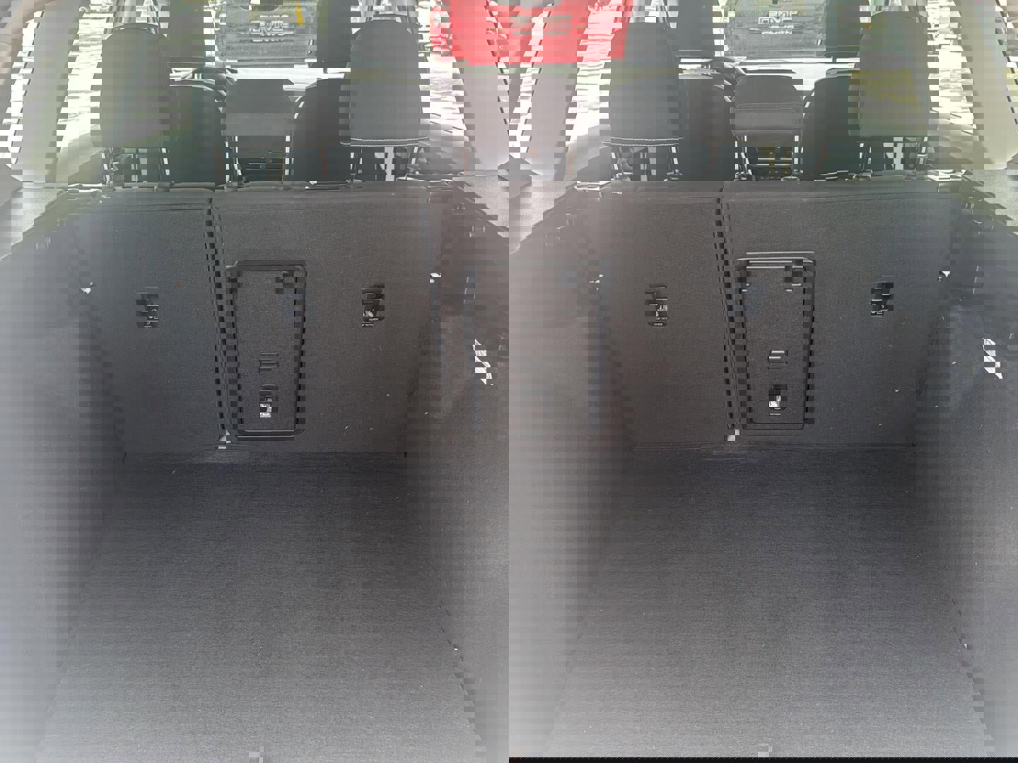 Used 2025 Volkswagen Taos S image 4