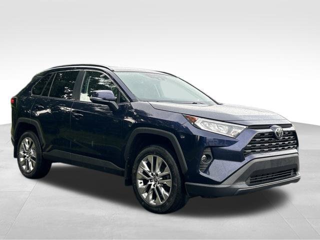 Used 2021 Toyota RAV4 XLE Premium AWD/4WD image 7