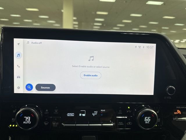 Used 2023 Toyota Highlander Platinum image 14