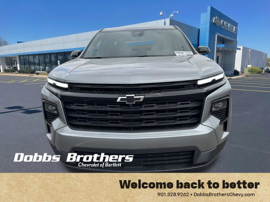 New 2026 Chevrolet Traverse LT w/ Midnight/Sport Edition image 2