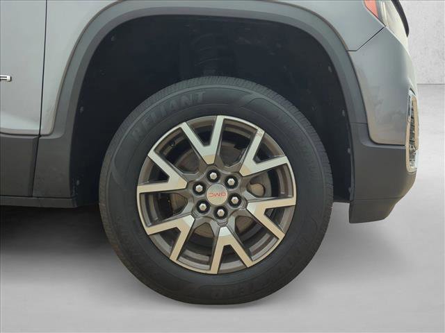 Used 2020 GMC Acadia SLE w/ LPO, Floor Liner Package image 16