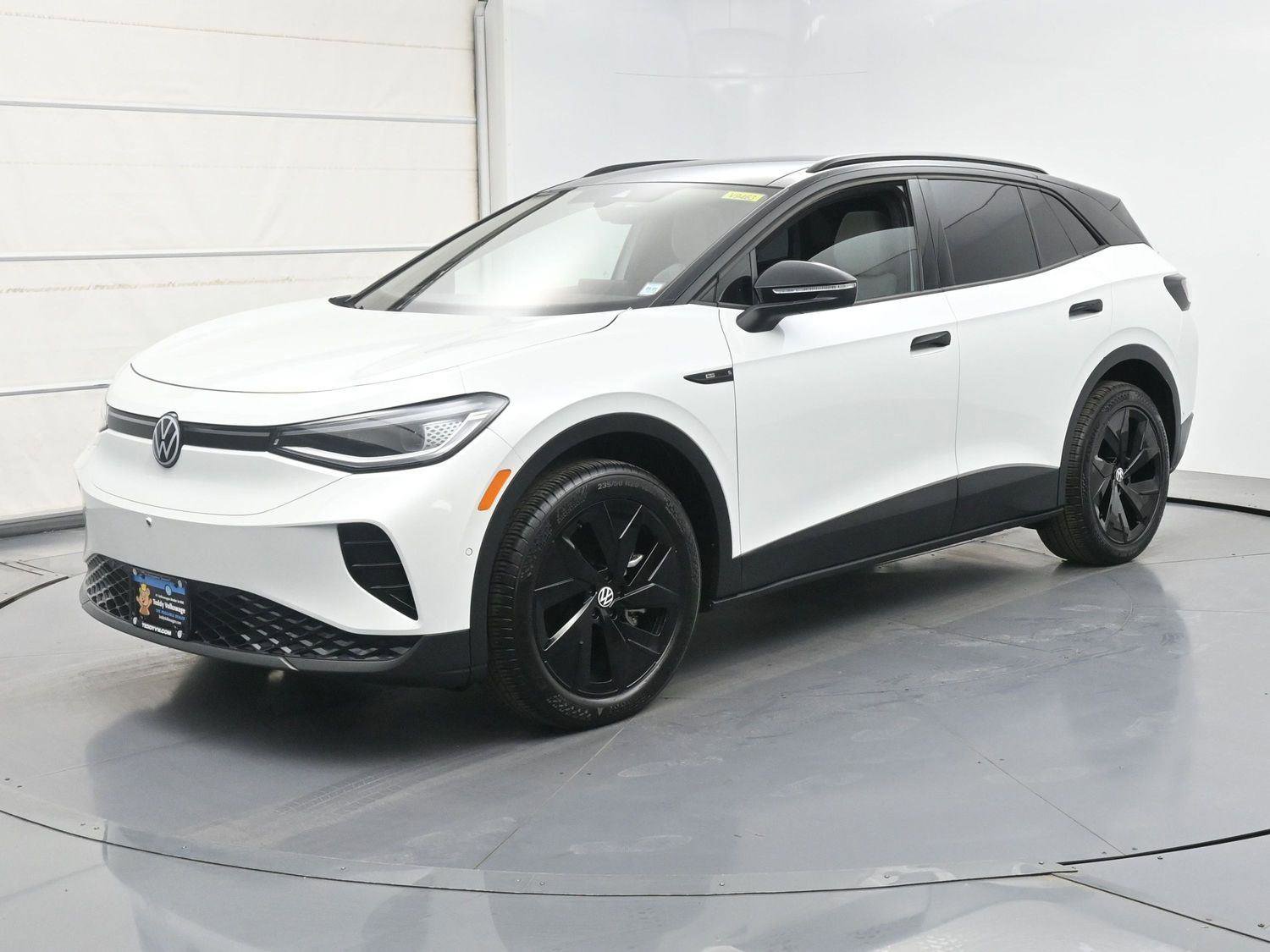 Used 2025 Volkswagen ID.4 Pro S Plus image 1