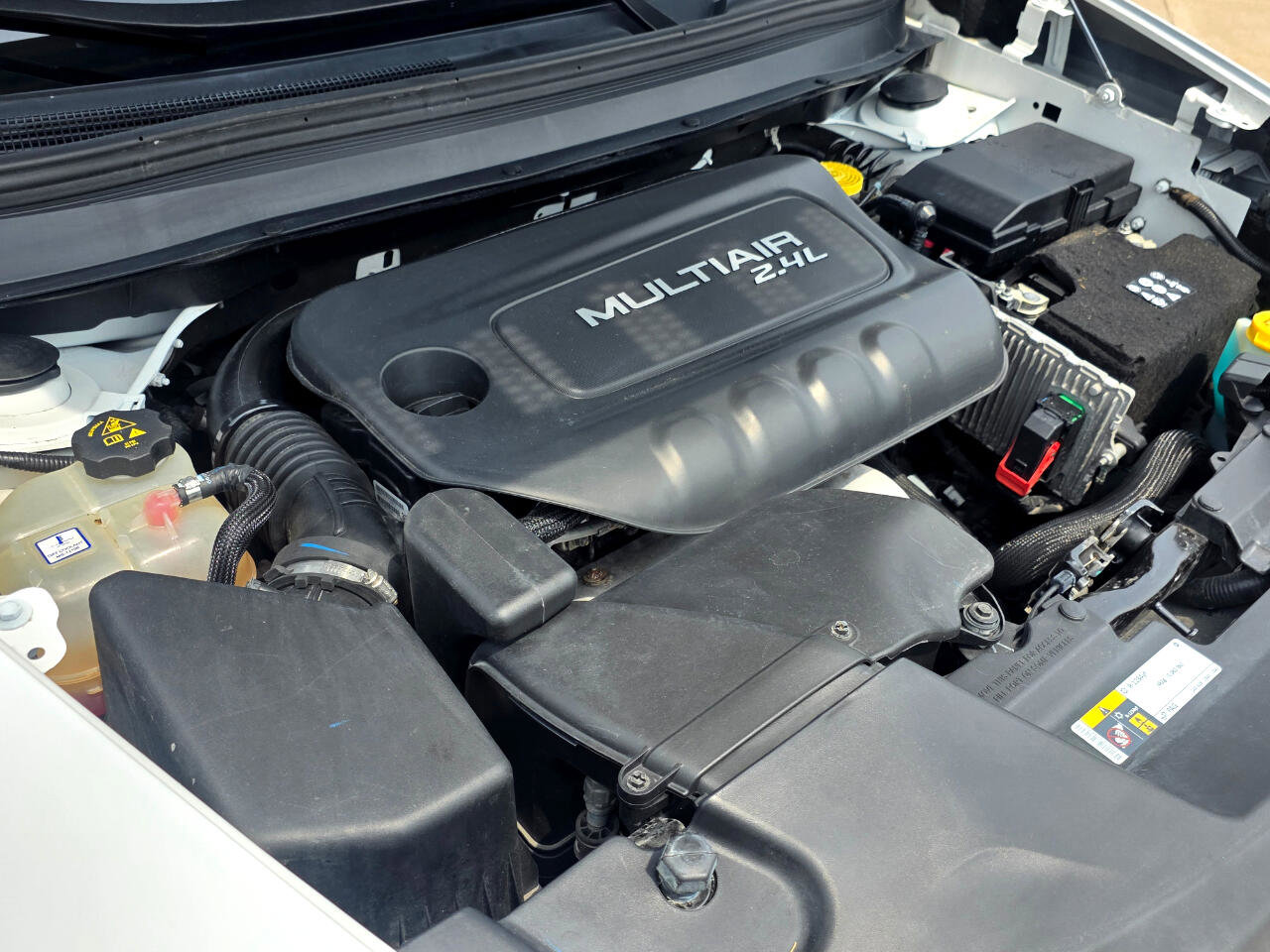 Used 2018 Jeep Cherokee Latitude Plus image 29