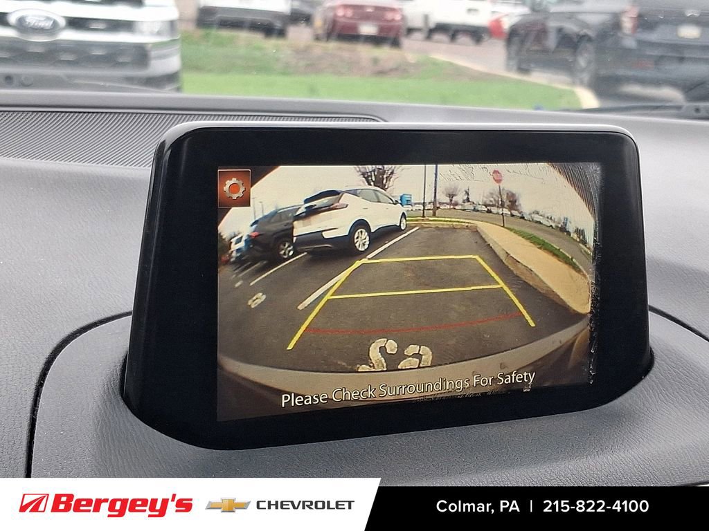 Used 2017 MAZDA MAZDA3 Touring FWD image 21