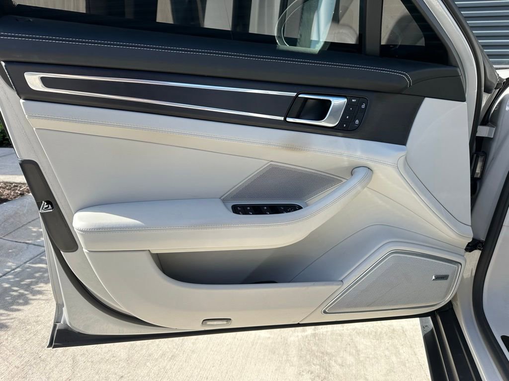 Certified 2023 Porsche Panamera GTS image 20
