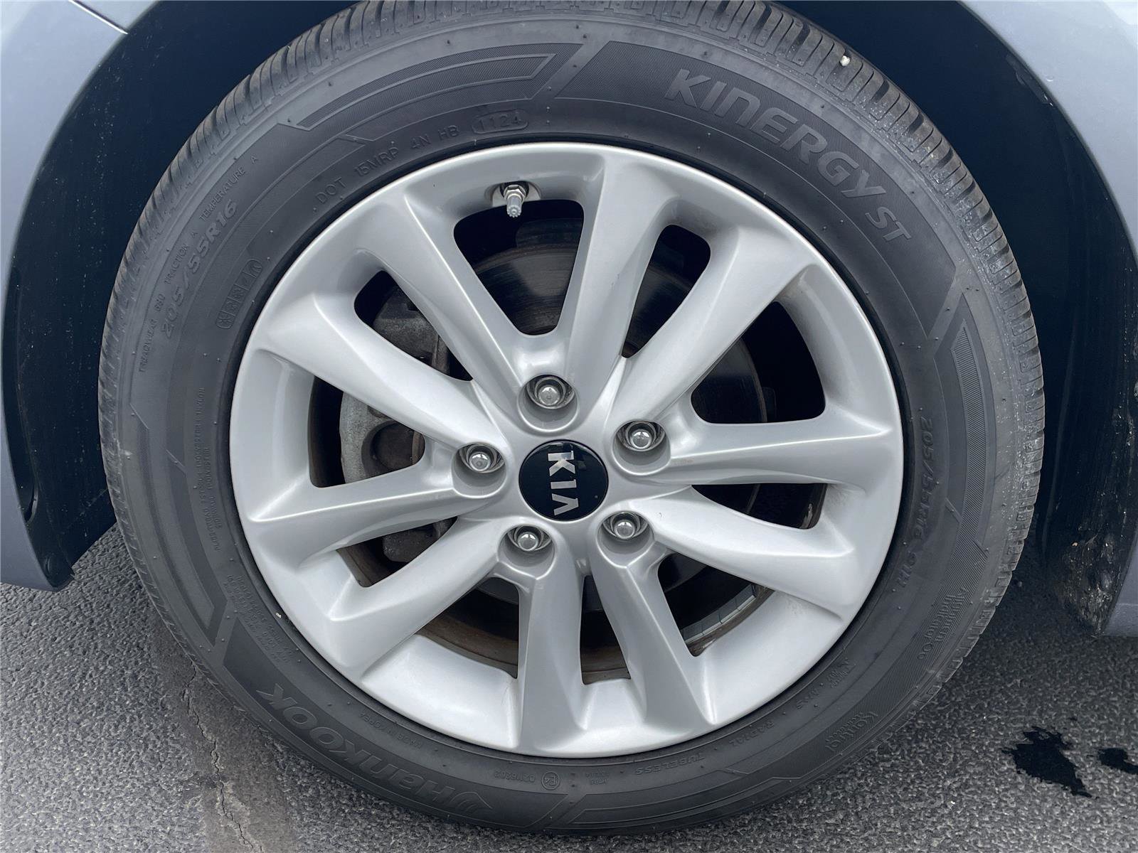 Used 2017 Kia Forte S FWD image 10