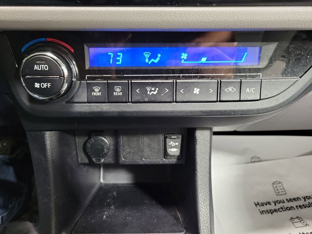 Used 2014 Toyota Corolla LE image 17