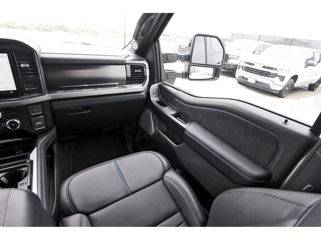 Used 2026 Ford F250 Platinum AWD/4WD image 10