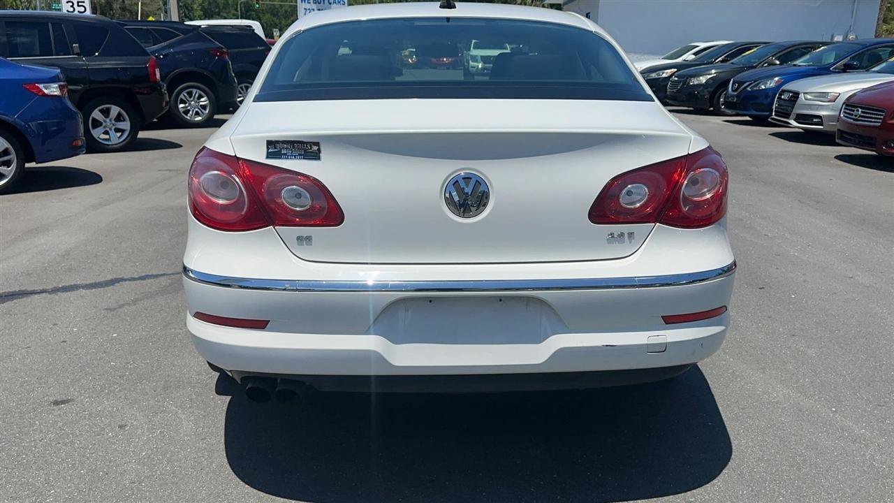 Used 2011 Volkswagen CC Lux Plus FWD image 8