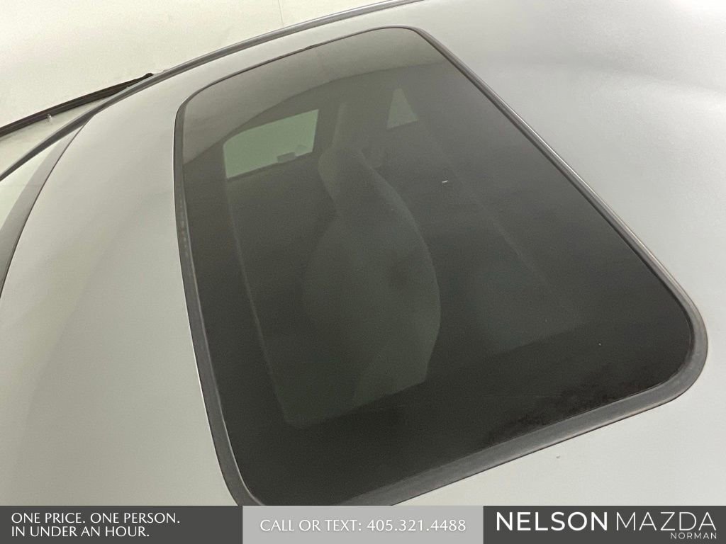 Used 2017 Honda HR-V EX image 11