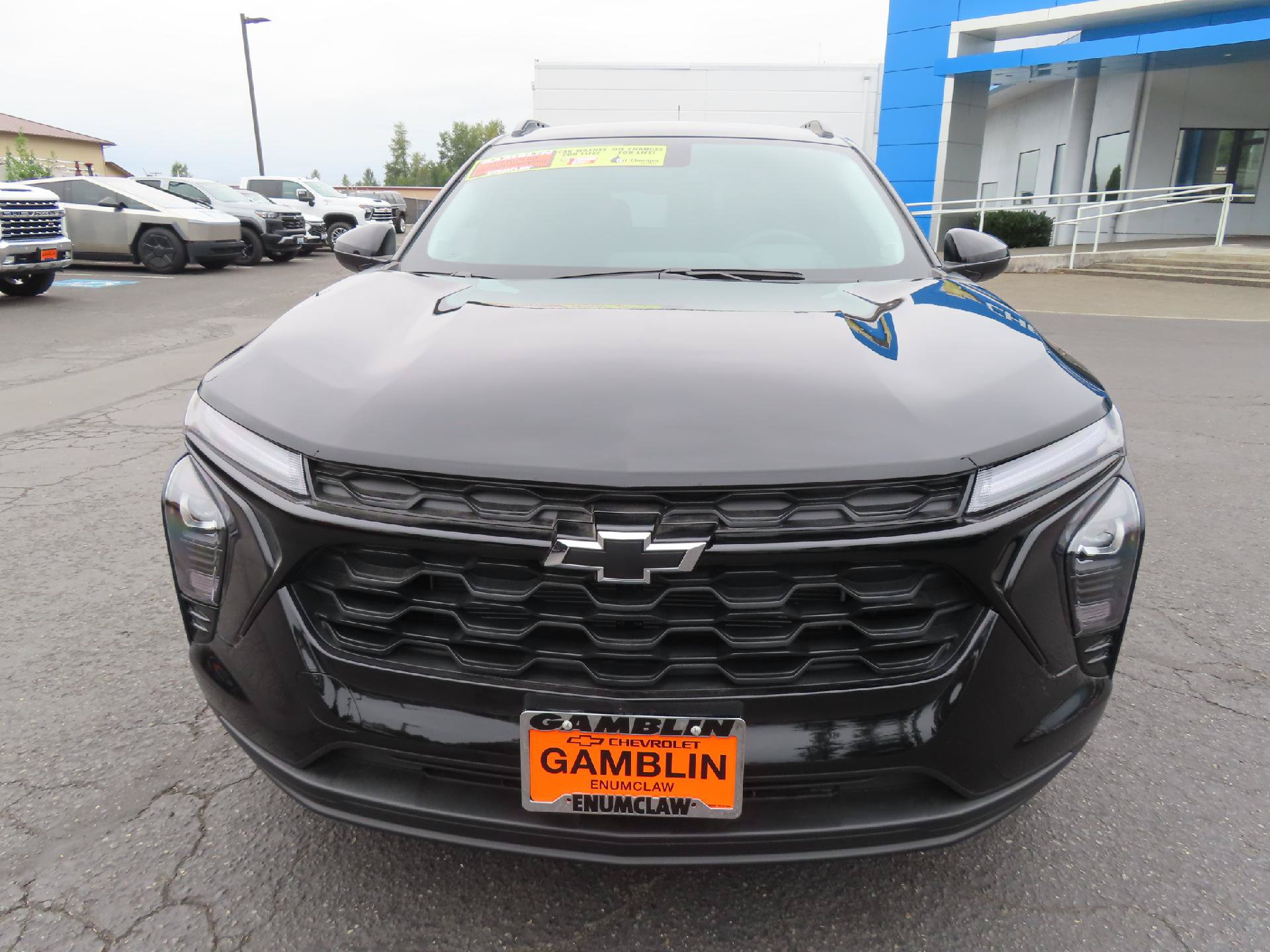 New 2026 Chevrolet Trax LT w/ Driver Confidence Package FWD image 2