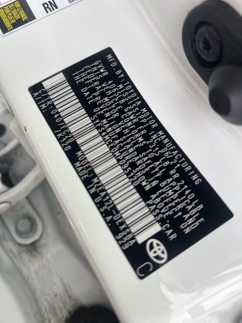 Used 2021 Toyota Corolla SE w/ Protection Package (TMS) image 3