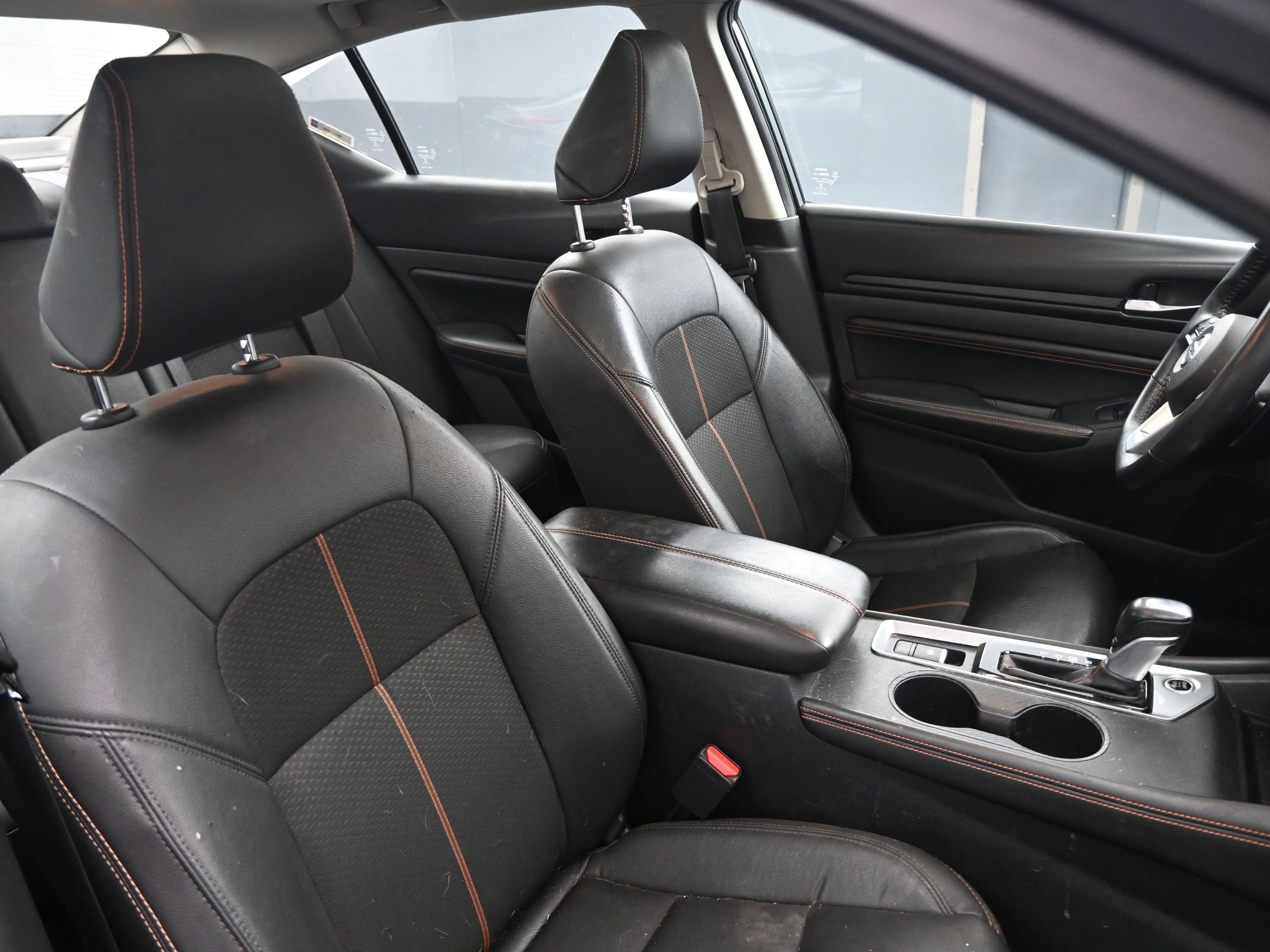 Used 2021 Nissan Altima 2.5 SR w/ SR Premium Package image 21