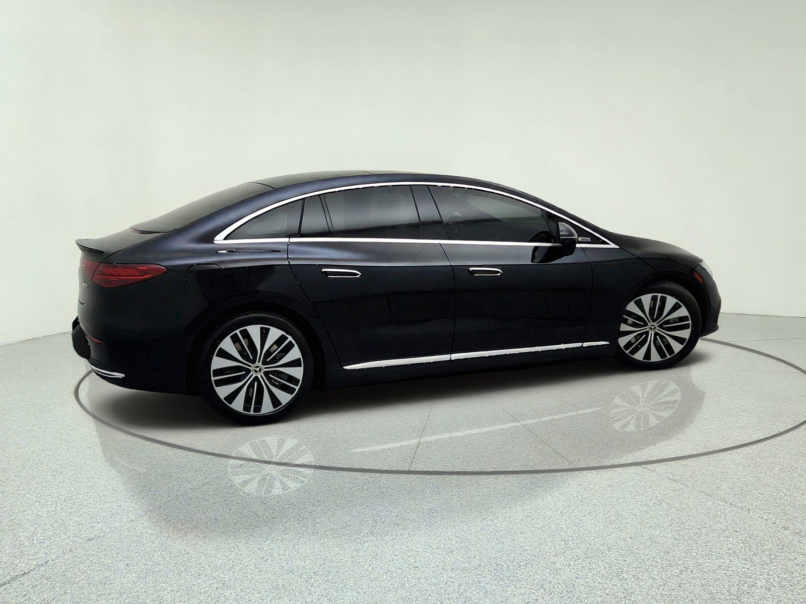 Certified 2023 Mercedes-Benz EQE 500 4MATIC Sedan image 14