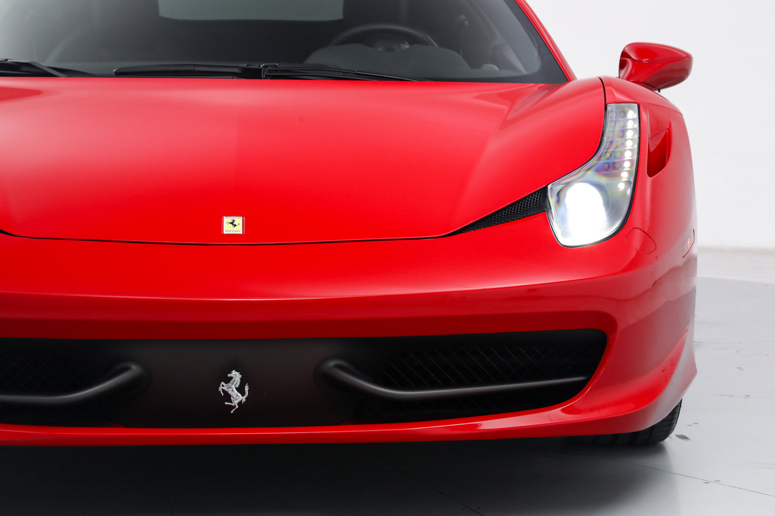 Certified 2015 Ferrari 458 Italia Coupe RWD image 13