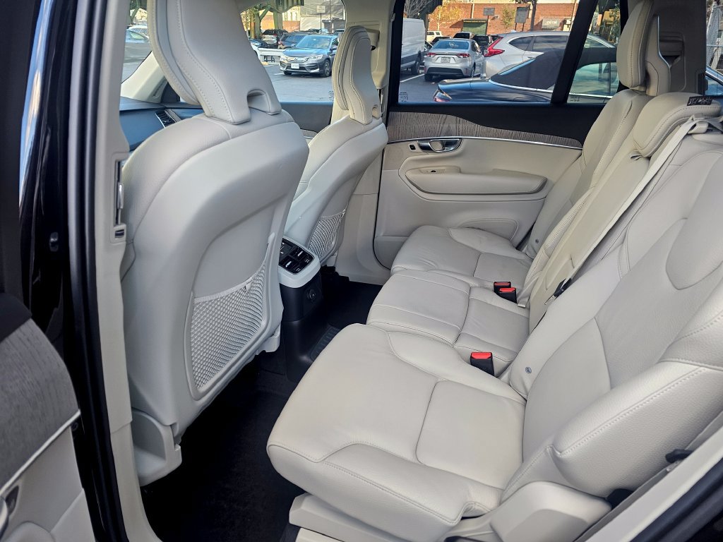 Certified 2025 Volvo XC90 T8 Plus w/ Protection Package Premier AWD/4WD image 14