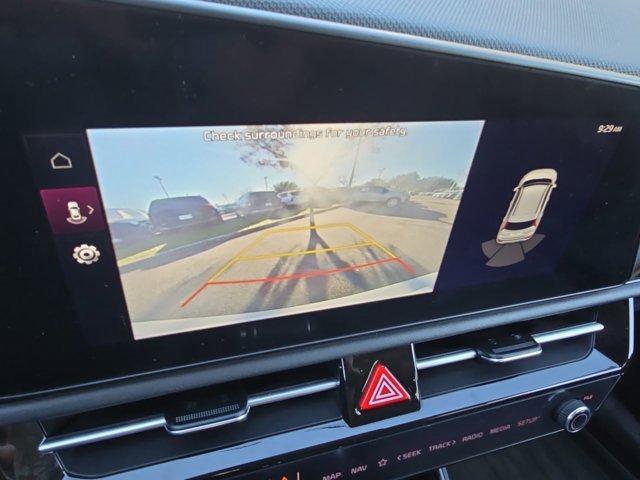 Used 2023 Kia Niro EX Touring image 24