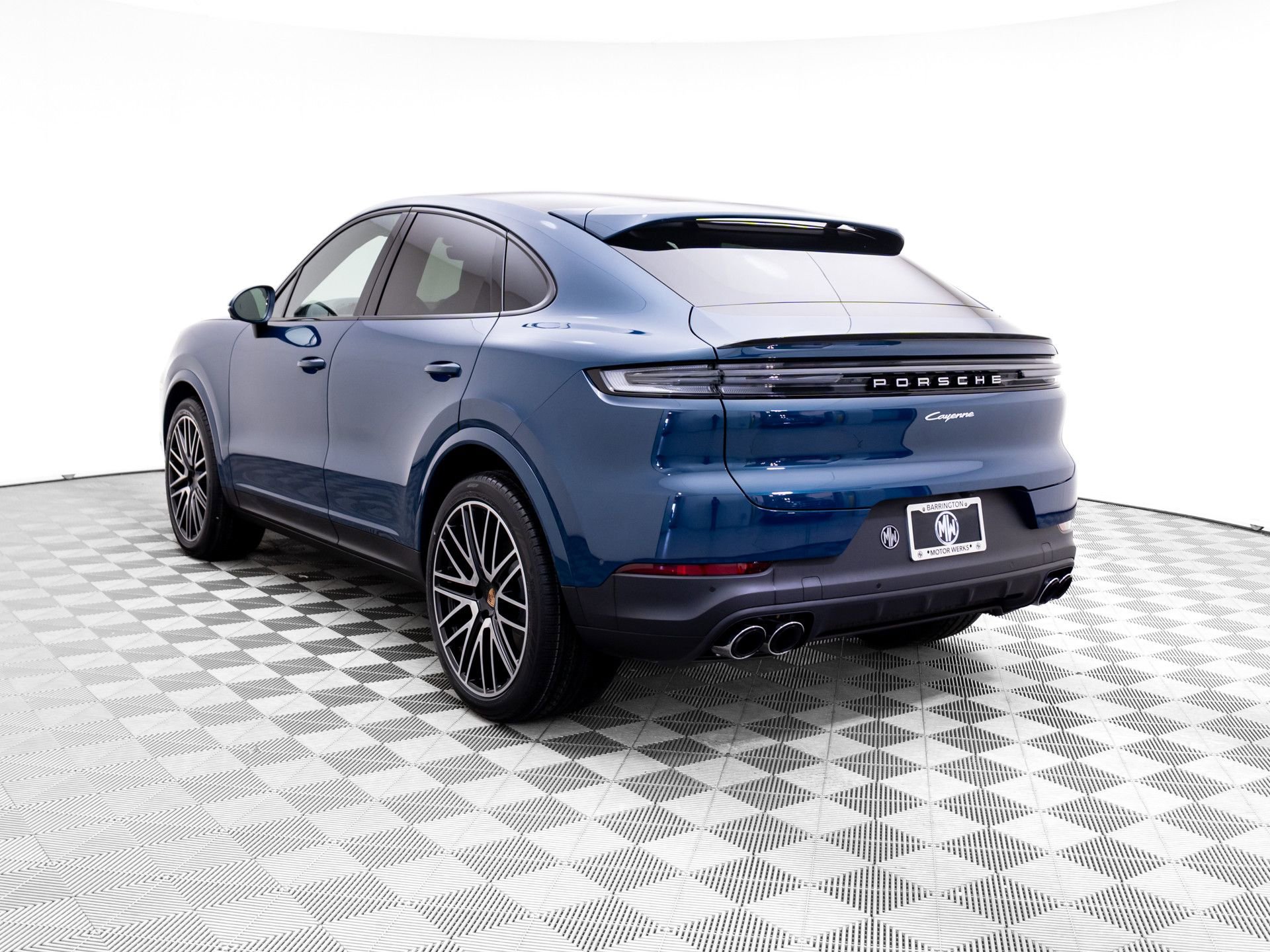 New 2026 Porsche Cayenne Coupe AWD/4WD image 3