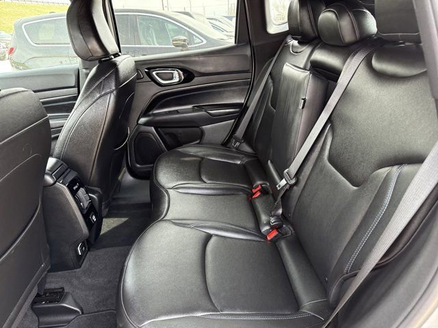 Used 2025 Jeep Compass Limited w/ High Altitude Package image 6