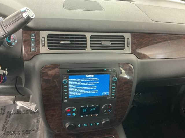 Used 2008 GMC Yukon Denali AWD/4WD image 16