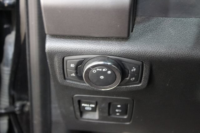 Used 2019 Ford F150 XLT w/ Equipment Group 302A Luxury AWD/4WD image 14