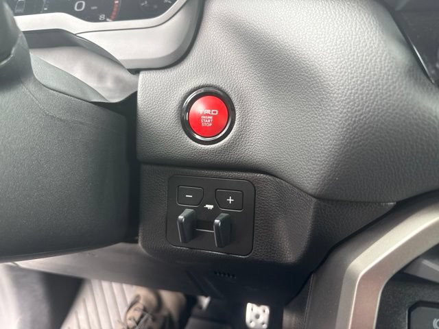Used 2025 Toyota Tundra Limited w/ TRD Off-Road Package AWD/4WD image 32