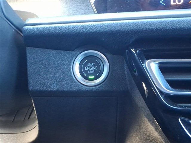 Used 2024 Chevrolet Traverse LT image 23