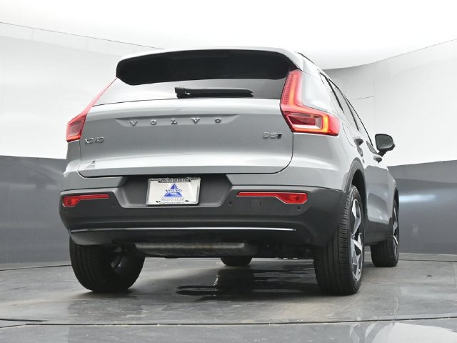 Used 2026 Volvo XC40 B5 Plus AWD/4WD image 41