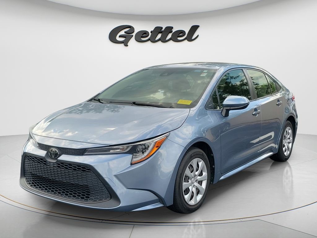 Used 2021 Toyota Corolla LE FWD image 1