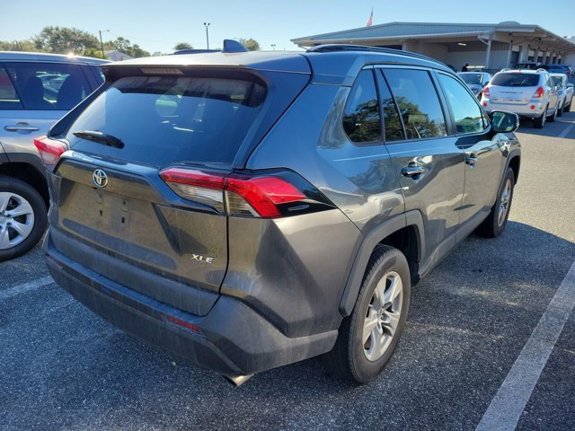 Used 2020 Toyota RAV4 XLE image 4