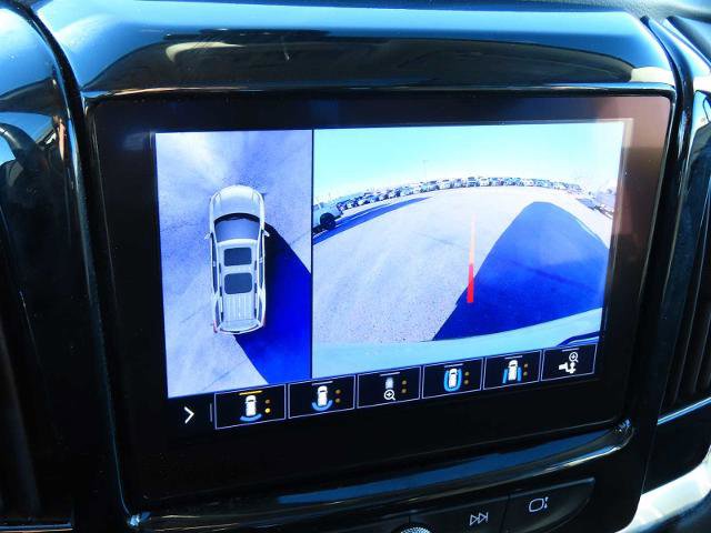 Used 2021 Chevrolet Traverse Premier image 31