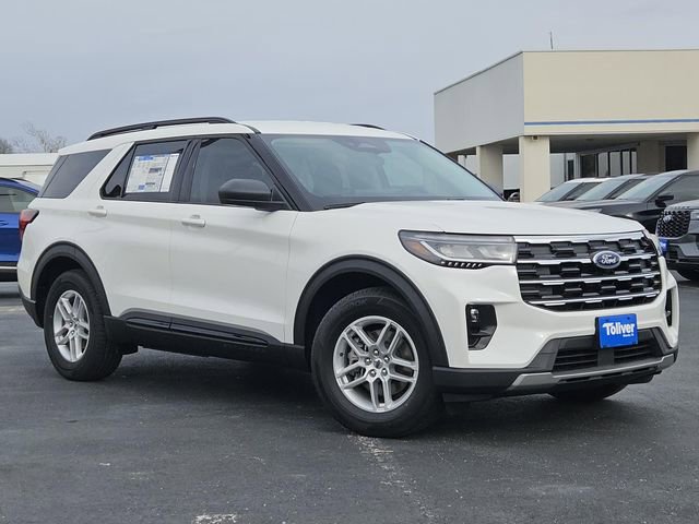 New 2026 Ford Explorer Active w/ Active Comfort Package image 2