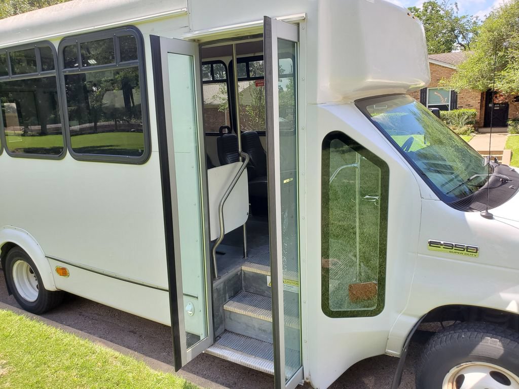 Used 2016 Ford E-350 and Econoline 350 Super Duty w/ Shuttle Bus Prep Package RWD image 16
