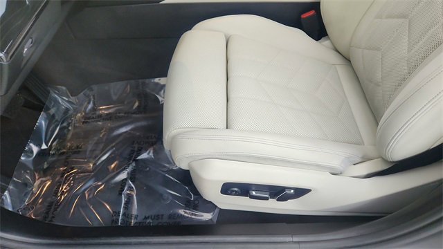 Used 2025 BMW i5 xDrive40 image 35