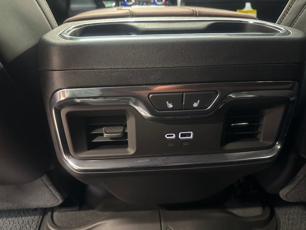 Used 2026 GMC Sierra 2500 Denali Ultimate w/ Max Trailering Package AWD/4WD image 16