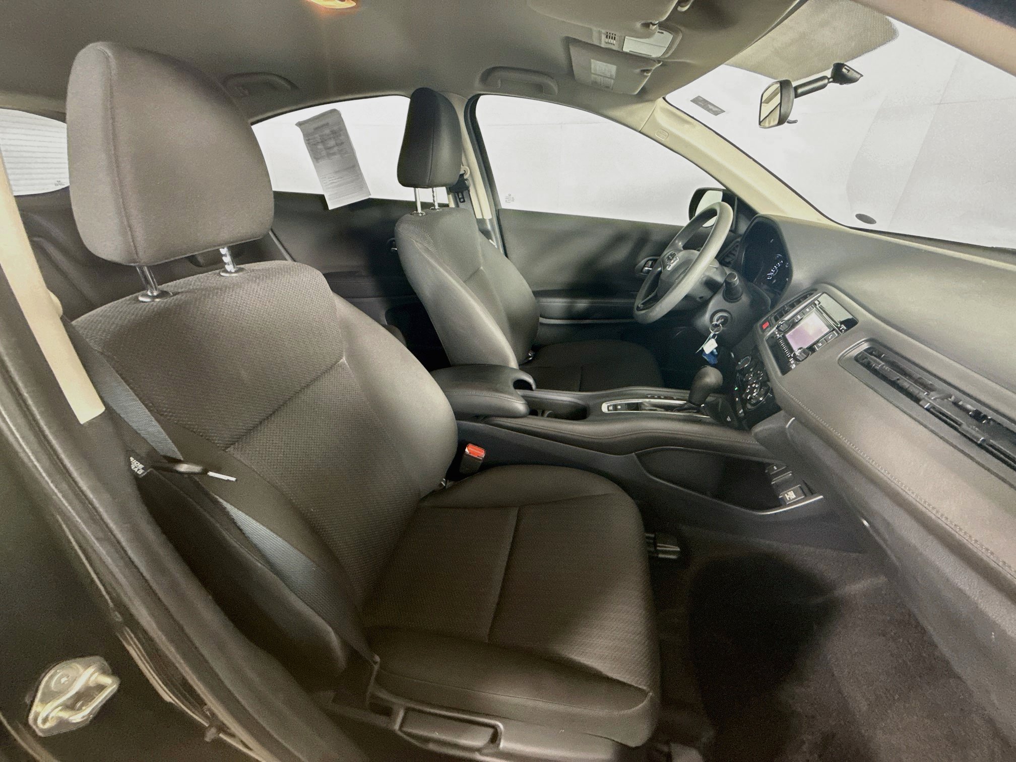 Used 2018 Honda HR-V LX image 33