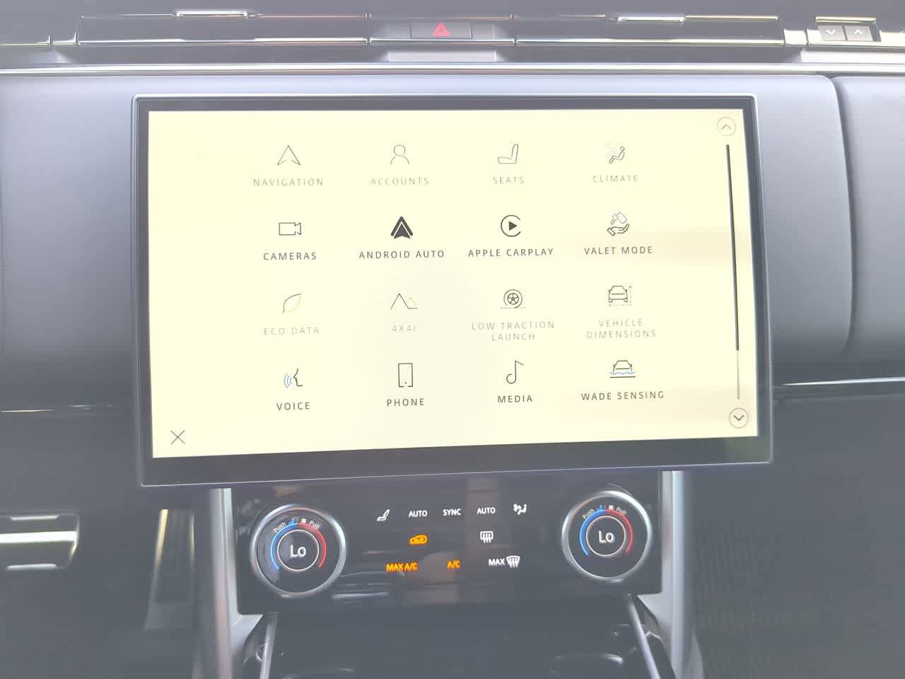 Certified 2023 Land Rover Range Rover SE AWD/4WD image 30