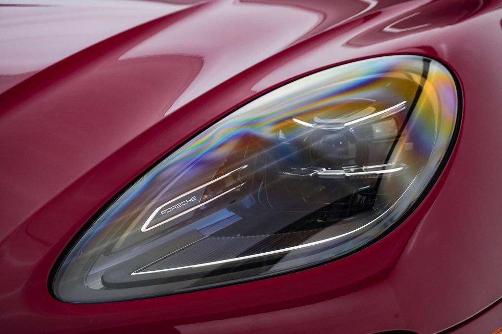 Certified 2026 Porsche Macan AWD/4WD image 7