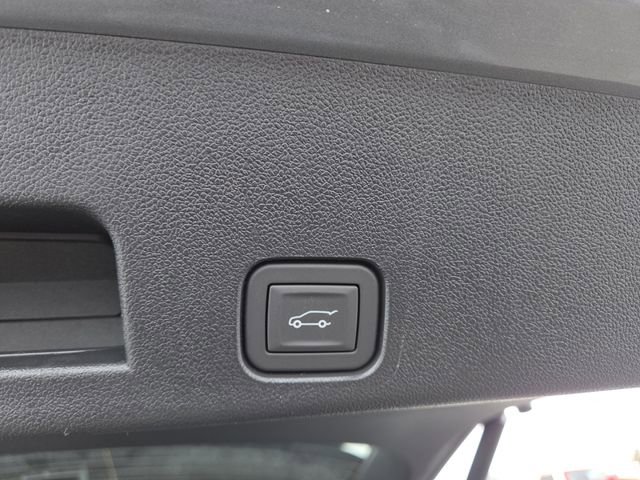 New 2026 GMC Acadia Denali Ultimate w/ LPO, Floor Liner Package image 19