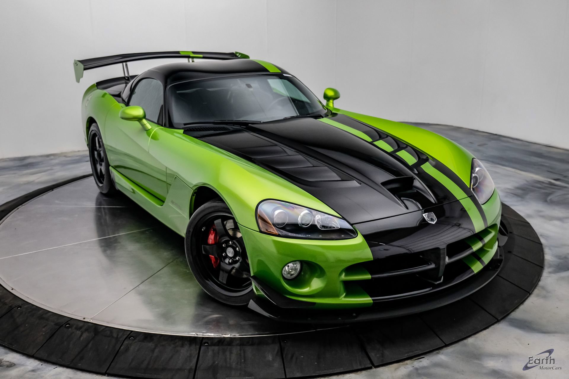 Used 2010 Dodge Viper ACR RWD image 29