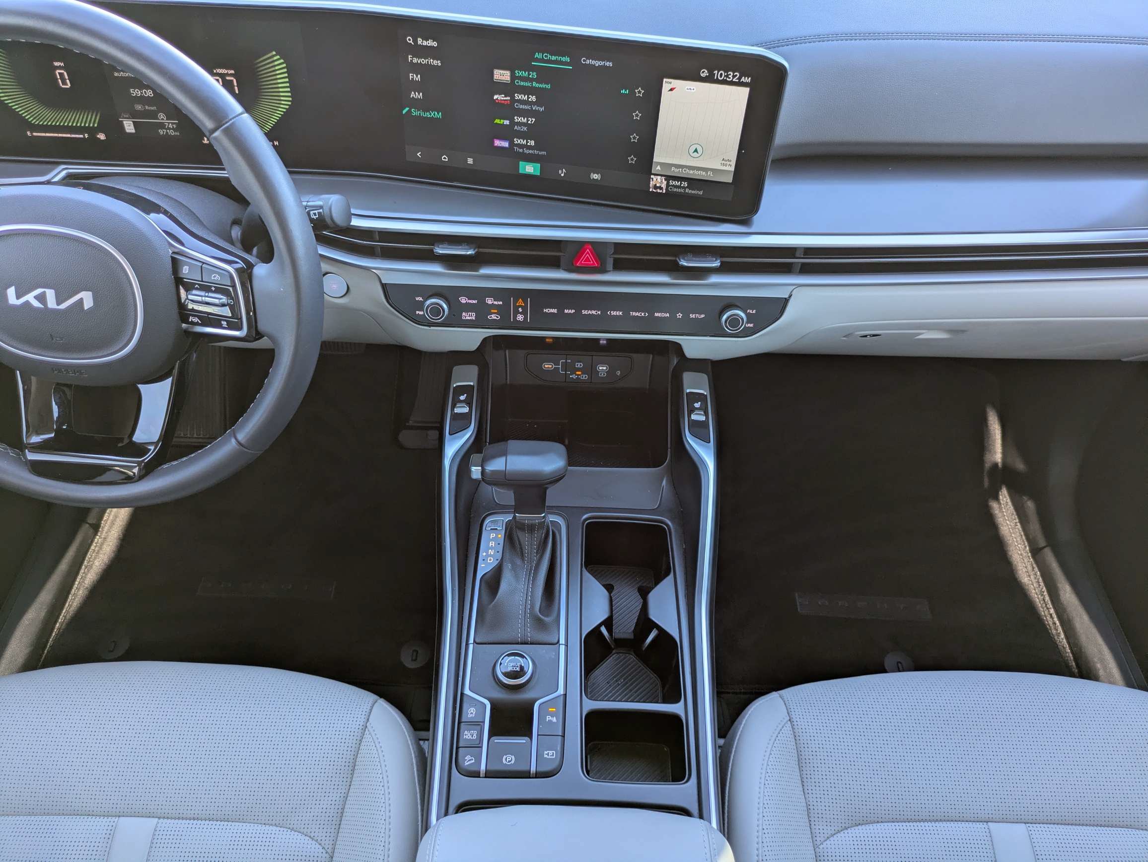 Certified 2025 Kia Sorento S FWD image 34