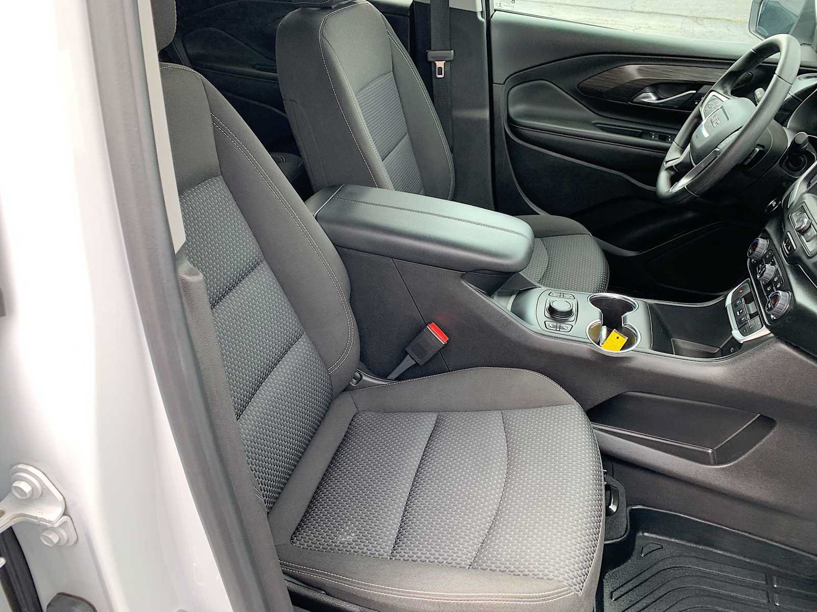 Certified 2022 GMC Terrain SLE w/ Driver Convenience Package AWD/4WD image 26