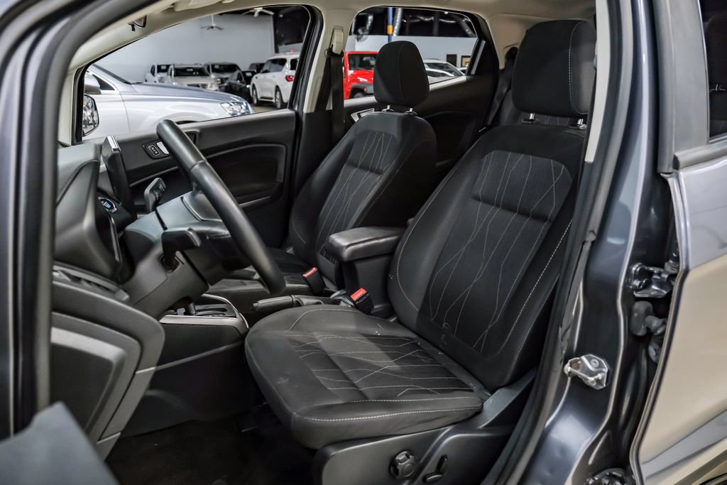 Used 2019 Ford EcoSport SE FWD image 32