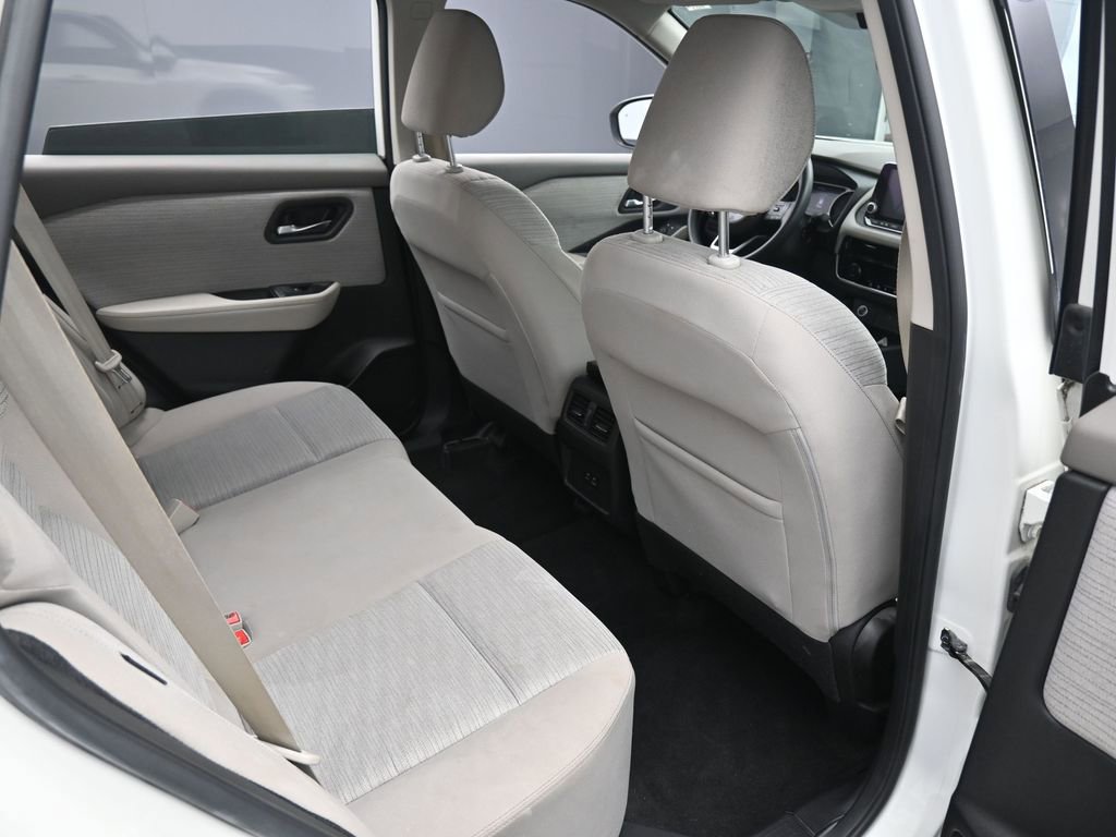 Used 2021 Nissan Rogue SV image 28